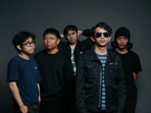 The Jeblogs Rayakan Masa Muda Lewat Debut Album “Sambutlah”