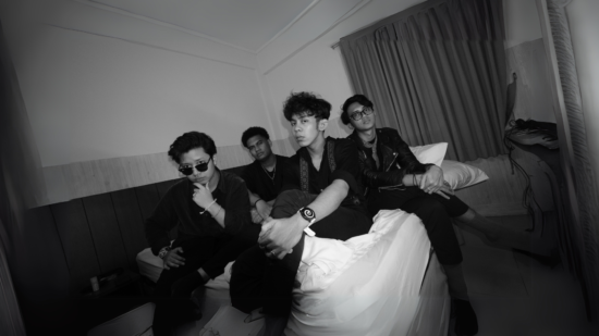 Single Initial Ways “At the Midnight” Gambarkan Suasana Friends with Benefits