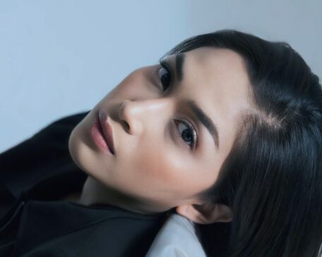Uap Widya Merilis Single ‘Worth’ dengan Sebuah Pesan Indah Menanti