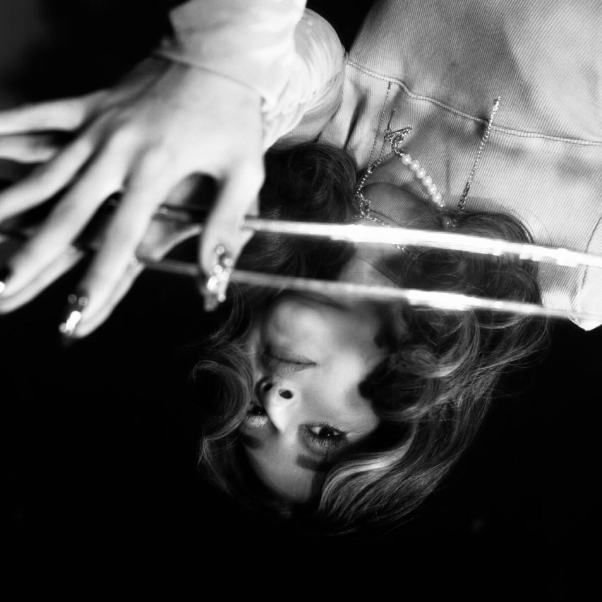 Assia Keva Ajak White Chorus dan Delf untuk Merilis Versi Remix “Goodbye” dan “Cool Me Down”