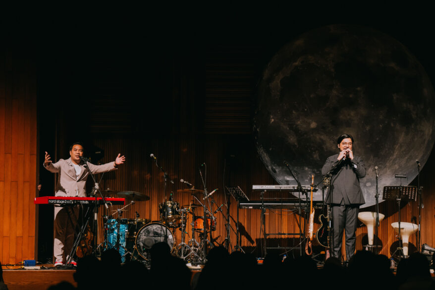 Bersama Aksara Records, Bilal Indrajaya Sukses Menggelar Konser Solo Perdananya