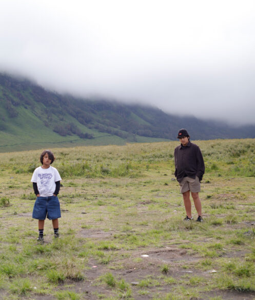 PAMLAX, Duo Grunge-Gaze Cilik Perkenalkan Debut Album ‘in No Cent’