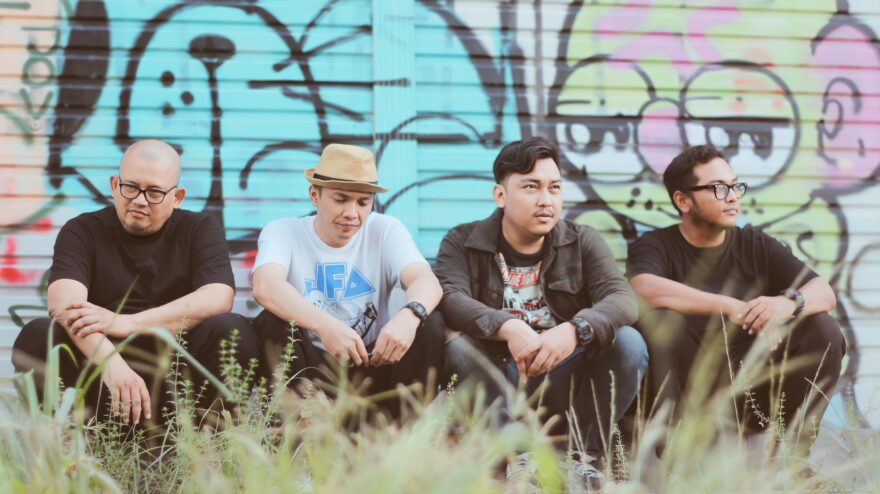 Debut Lokal Bandit di Industri Musik dengan Merilis Dua Lagu Baru: “Konspirasi” dan “Enjoi”