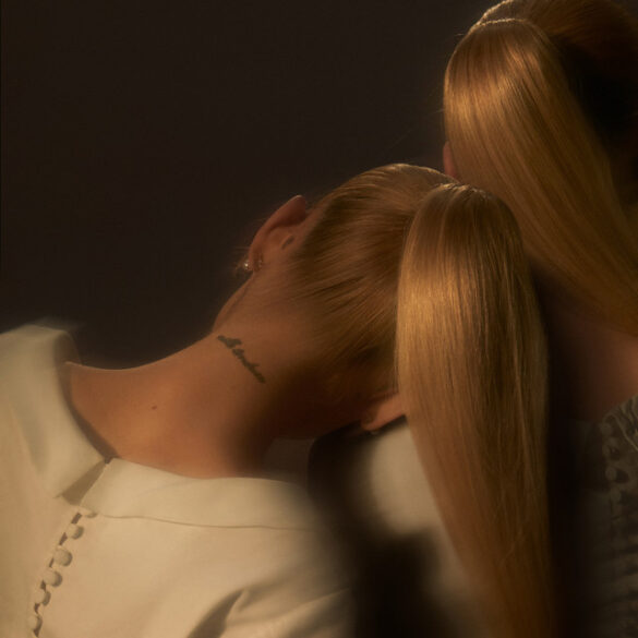 ARIANA GRANDE Rilis Music video “THE BOYS IS MINE” dan Singgah ke Indonesia