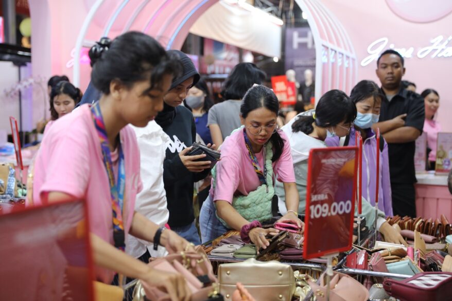 Promo Barang Branded Jadi Incaran Pengunjung Jakarta Fair 2024