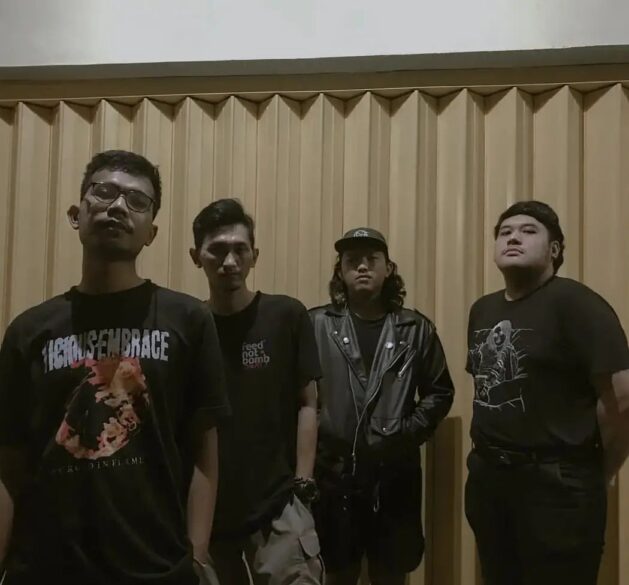 Rayakan Comeback band Your Grave dengan “BREAK THE HOURGLASS”