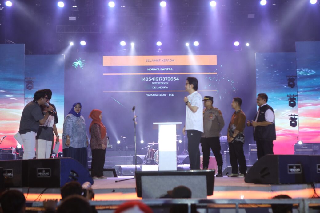 Warga Jawa Timur dan Jawa Tengah Raih Grand Prize Jakarta Fair 2024