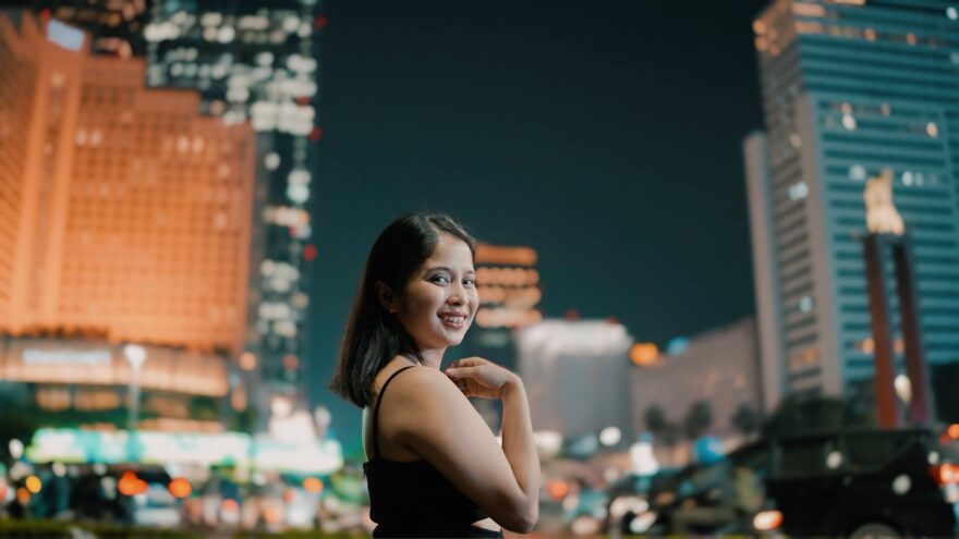 Nadine Makalew Luncurkan Single Terbaru “Spell on Me”