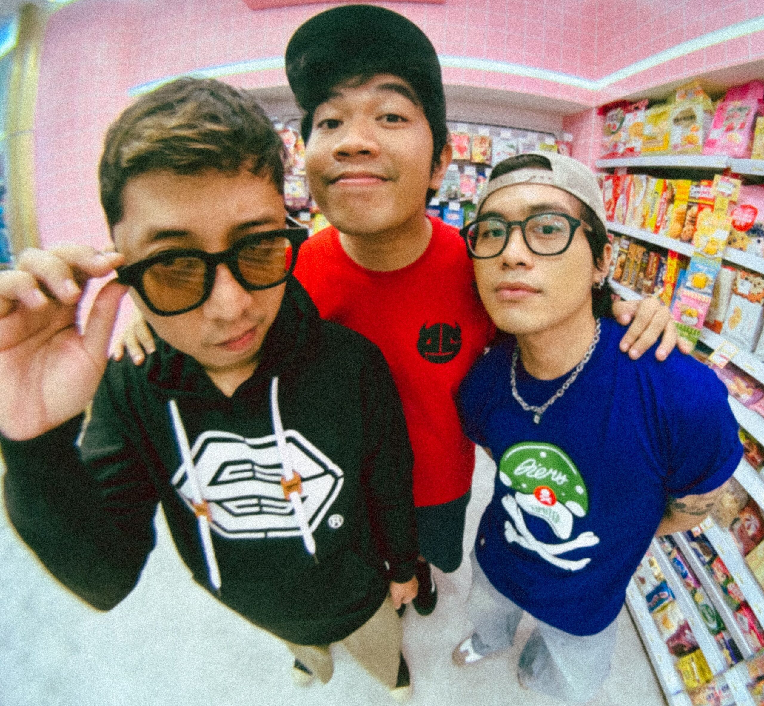 Mengenang Zaman Warnet, Anarcute Rilis Lagu “Pesta Pura” di 4shared