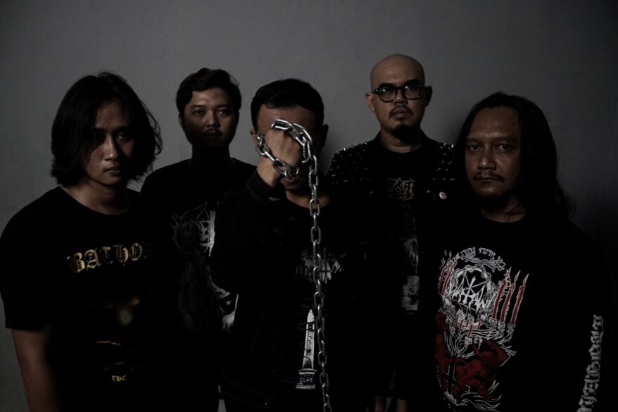 Sworn kilik Persembahannya Untuk kegelapan