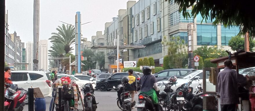 Jalan Kaki atau Naik Ojek Online ke Jakarta International Stadium (JIS) nonton Konser Bruno Mars 14 September 2024