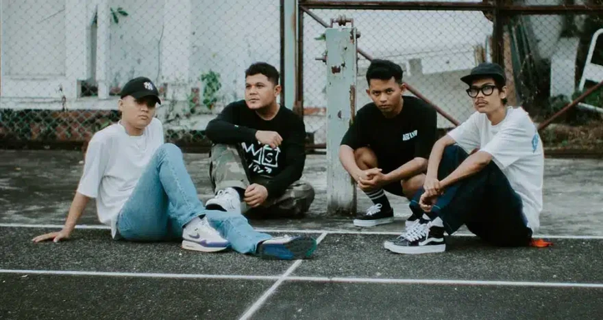Sektor band Melaju Kencang Dan Tanpa Basa-Basi Di “Pagi Berabu”