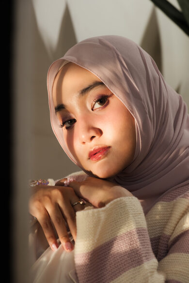 Fatin Kisahkan Hubungan Tanpa Status Dalam Romansa Percintaan Melalui   Nomor Terbaru “Kita Sama Sama Tau”