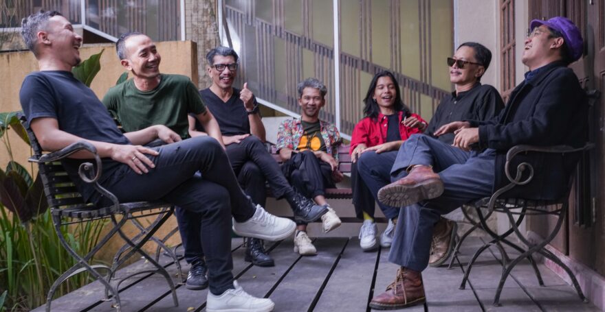 single kedua Majelis Lidah Berduri “Kabar dari Penyusup (Negara dalam Keadaan Kuncitara)”