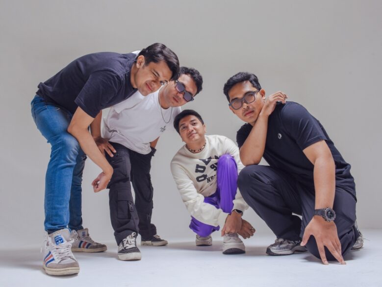 Karya Terbaru TONEWAVES yang berjudul “KAU TEGA” Telah Rilis