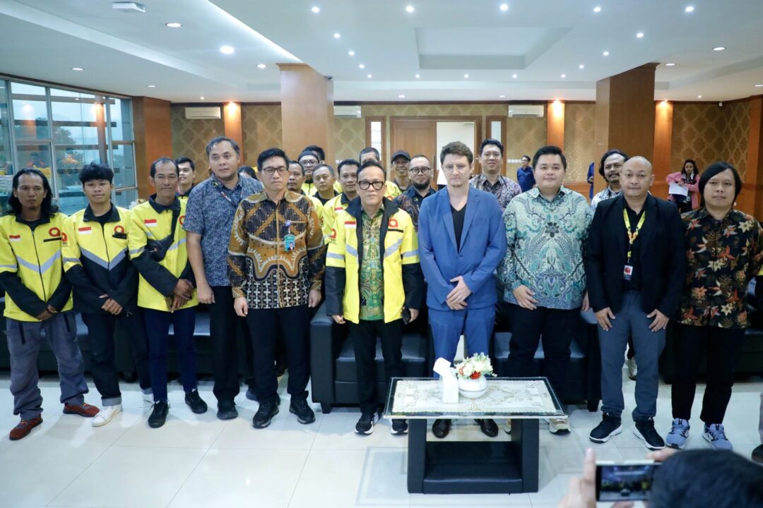 Maxim Salurkan Bonus Hari Raya untuk Mitra Drivernya