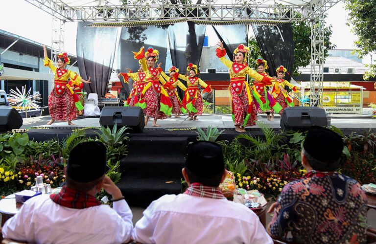 Budaya Betawi adalah Identitas Kota Jakarta