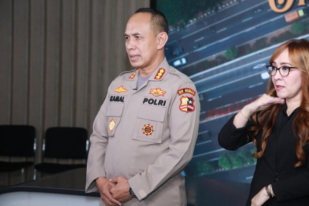 Polri Tindak Lanjuti Lonjakan Kendaraan di Gerbang Tol Selama Operasi Ketupat 2025