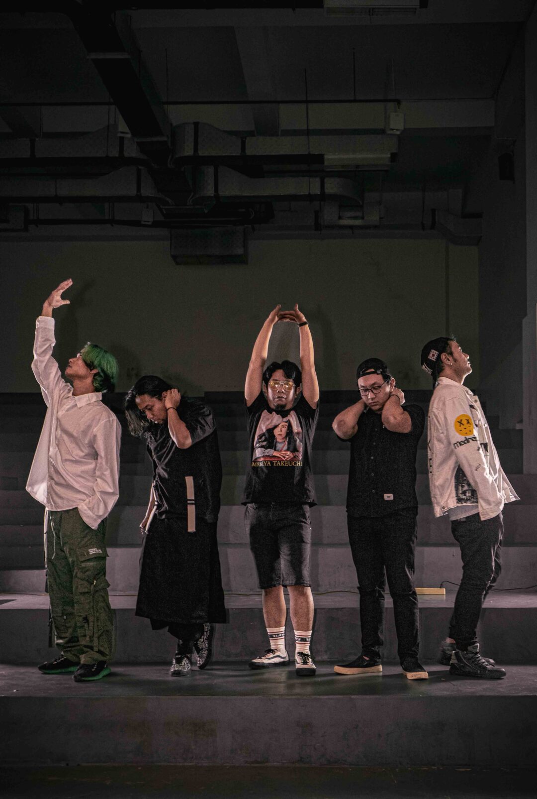 VSONOMA Rilis “The One”: Debut Berani yang Menantang Realitas