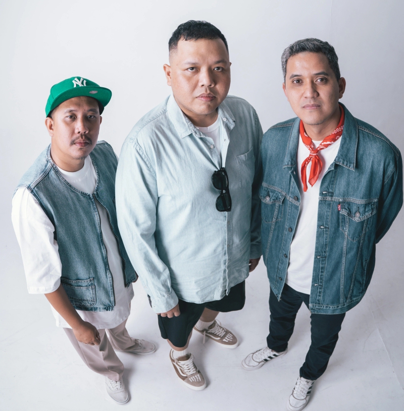 R2 RHYTHM kembali “MENGGILA” dengan nuansa Pop, R&B, dan Hip-hop khas !!