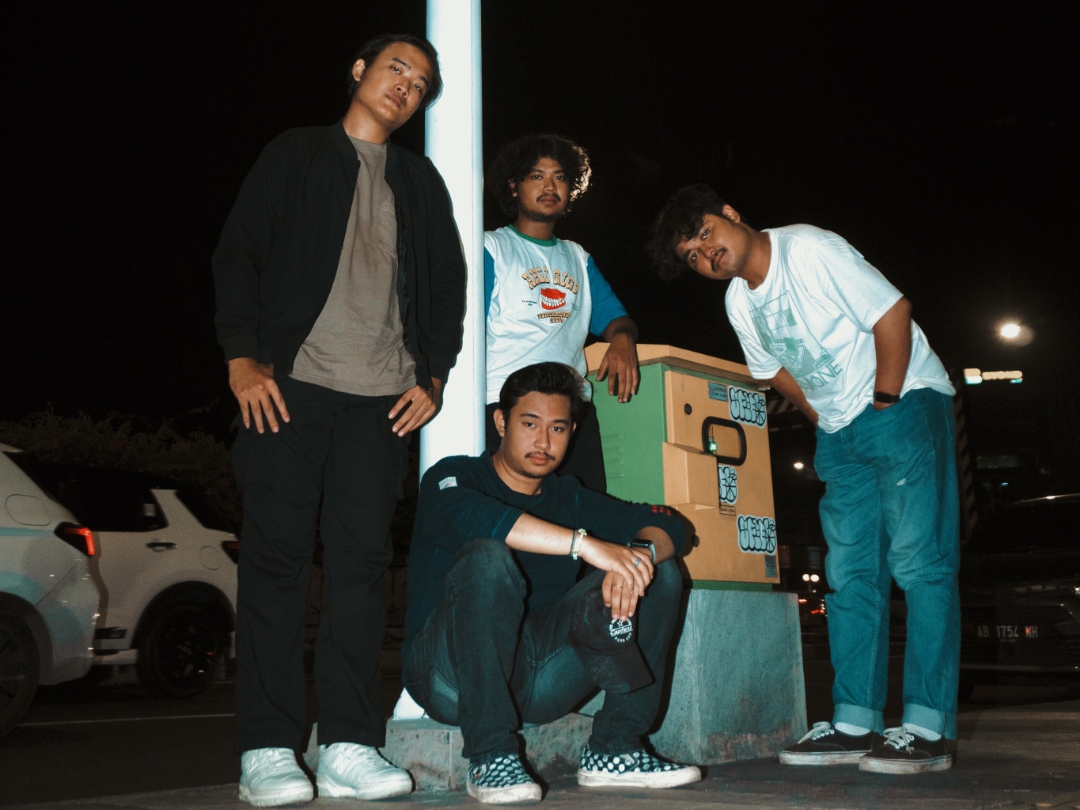 Hermione Sorot Kisah Pilu dalam Maxi-Single ‘I Do Believe At The First Sight’