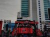 Malam Minggu Konser Iwan Fals “Gaung Merah seGALAnya” Pecahkan Pancoran