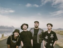 Beranda Rumah Rilis “Kelabu”, Lagu Lama yang Menemukan Bentuk Barunya