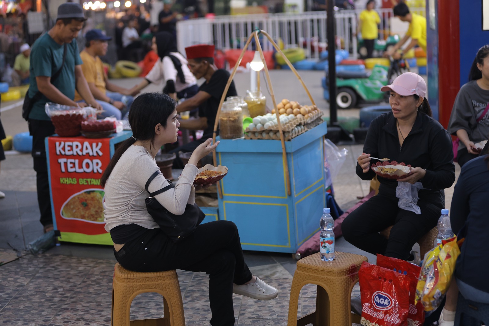 Berburu Makanan Khas Daerah di Jakarta Fair 2025