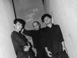 Pillhs Castle Lepas Single Baru Bertajuk “Left Behind”: Sebuah Surat Cinta dari Lorong Post-Punk