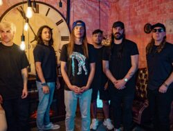 The Red Jumpsuit Apparatus Comeback dengan Merilis ‘Slipping Through (No Kings)’