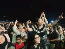 Tangis Ayu Ting Ting Pecah di Panggung, Putrinya Tiba-Tiba Muncul & Bikin Penonton Menangis