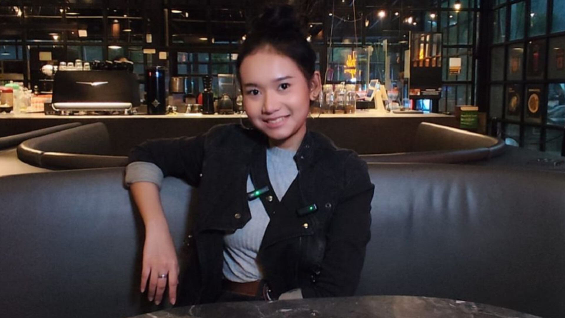 Efah Aaralyn Hidupkan Kembali Lagu Legendaris Ingat-Ingat Pesan Mama untuk Soundtrack Film Horor