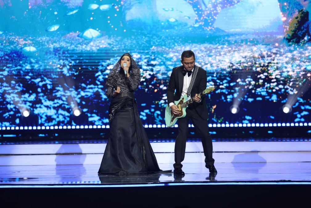 Ade Govinda & Ernie Zakri Cetak Rekor di AIM 2025