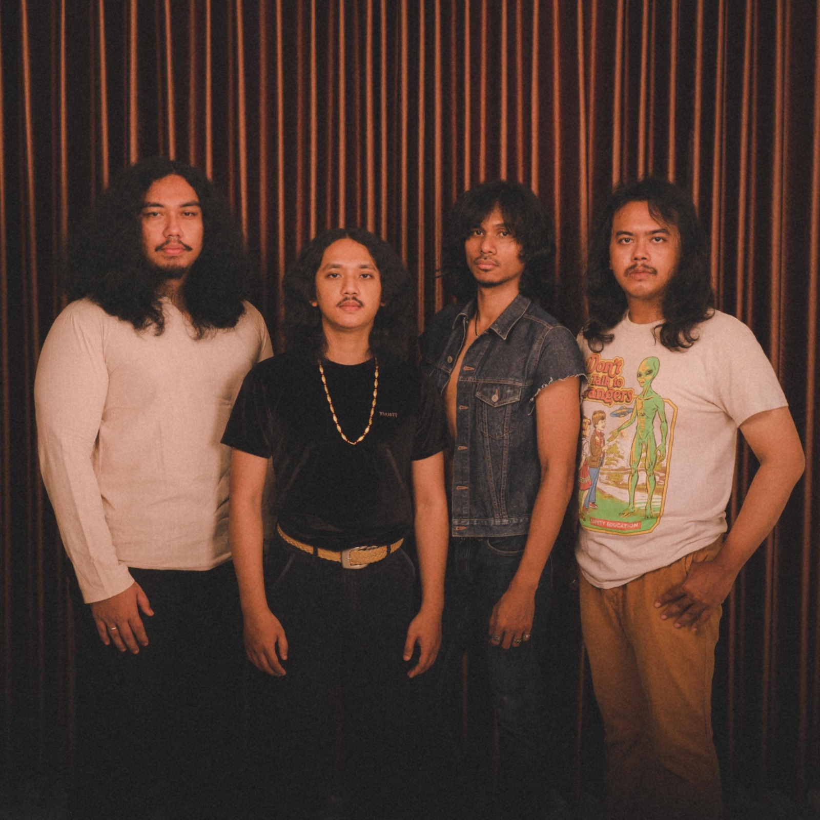 Black Horses Ledakkan Energi Baru Lewat Single “Distorsi Menggema”