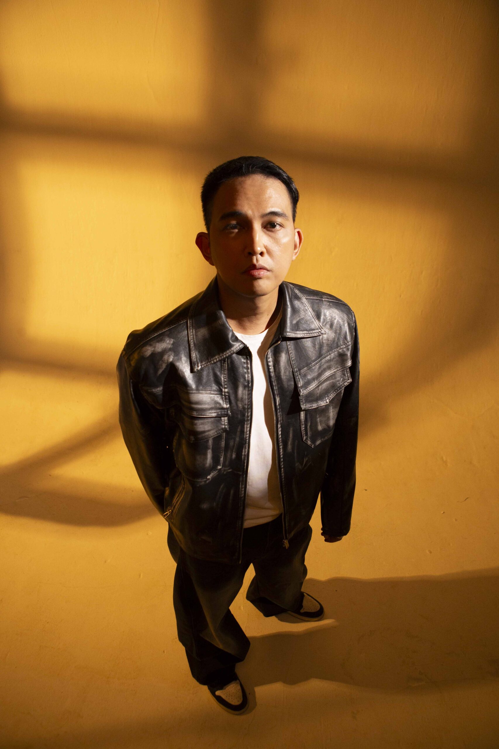 Indra Sinaga Hidupkan Kembali “Lebih Dari Bintang” dengan Sentuhan City Pop Modern