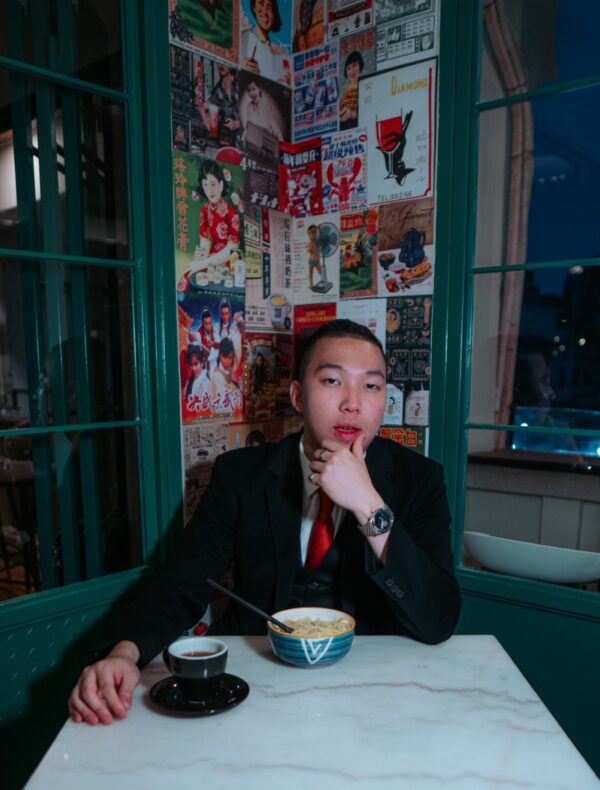 Bennett A.K. Rilis Single “Favors & Flavors”, Perpaduan Jersey Club, UK Drill, dan Nuansa Timur Tengah