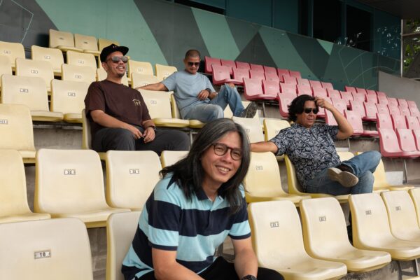 FLOAT Rayakan 21 Tahun di Musik Indonesia Lewat Single Baru “Dimabuk Cahaya”