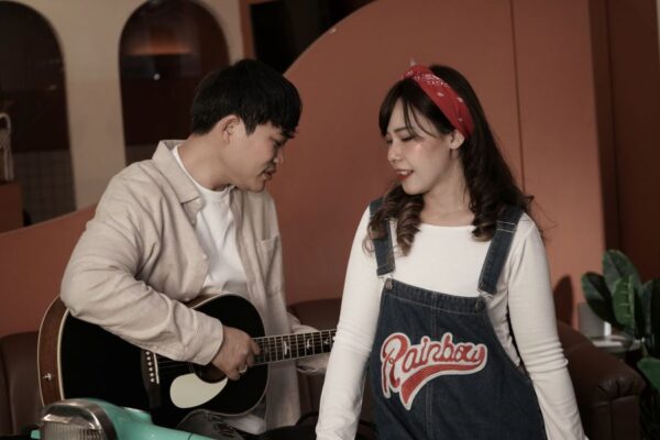 Albert Tanabe Secara Mandiri Berani Lempar 3 karya-karyanya