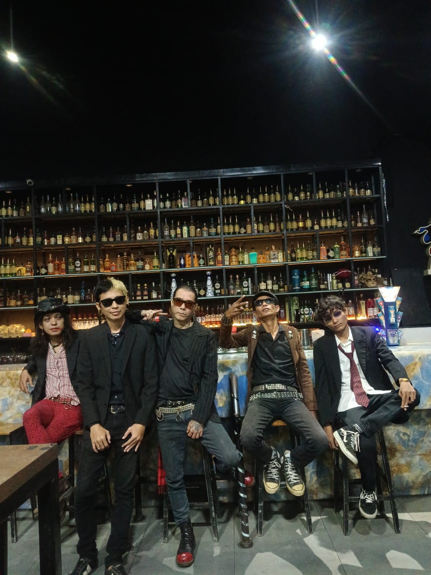 Glenn & The Vicious Boys Rilis Album JIU, Fase Baru Punk Rock dengan Pesan Sosial