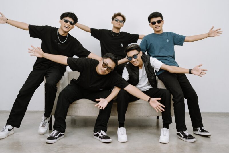 Vadesta Tutup Trilogi Cinta Lewat Single “Aku Tetep Bali”