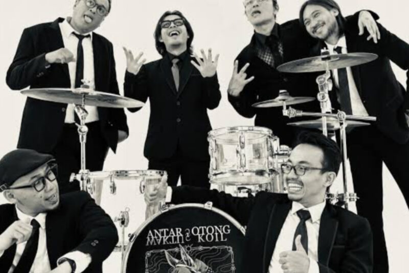 Antar Waktu dan Otong Koil Suarakan Realitas Pekerja lewat “Suara Pekerja”