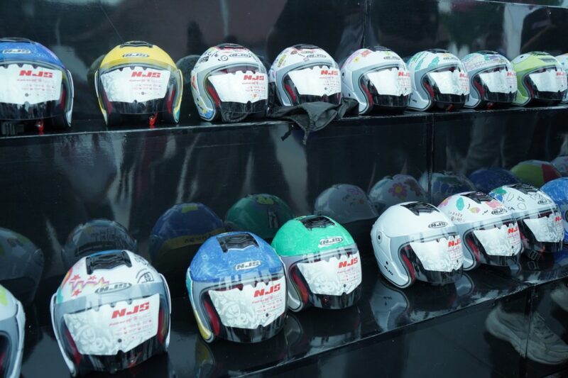 Akhir Pekan IIMS 2026: Bapak dan Budi Berkendara Gaungkan Pentingnya Helm Anak Sejak Dini