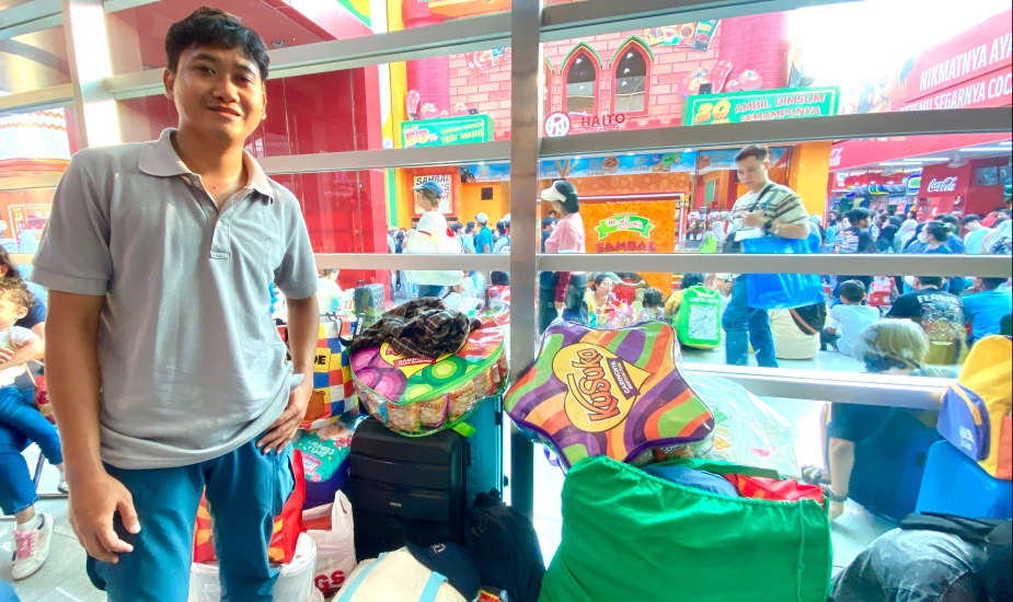 Jastiper Raup Omzet Jutaan Rupiah di Jakarta Fair Kemayoran 2026, Fasilitas Khusus Kini Hadir