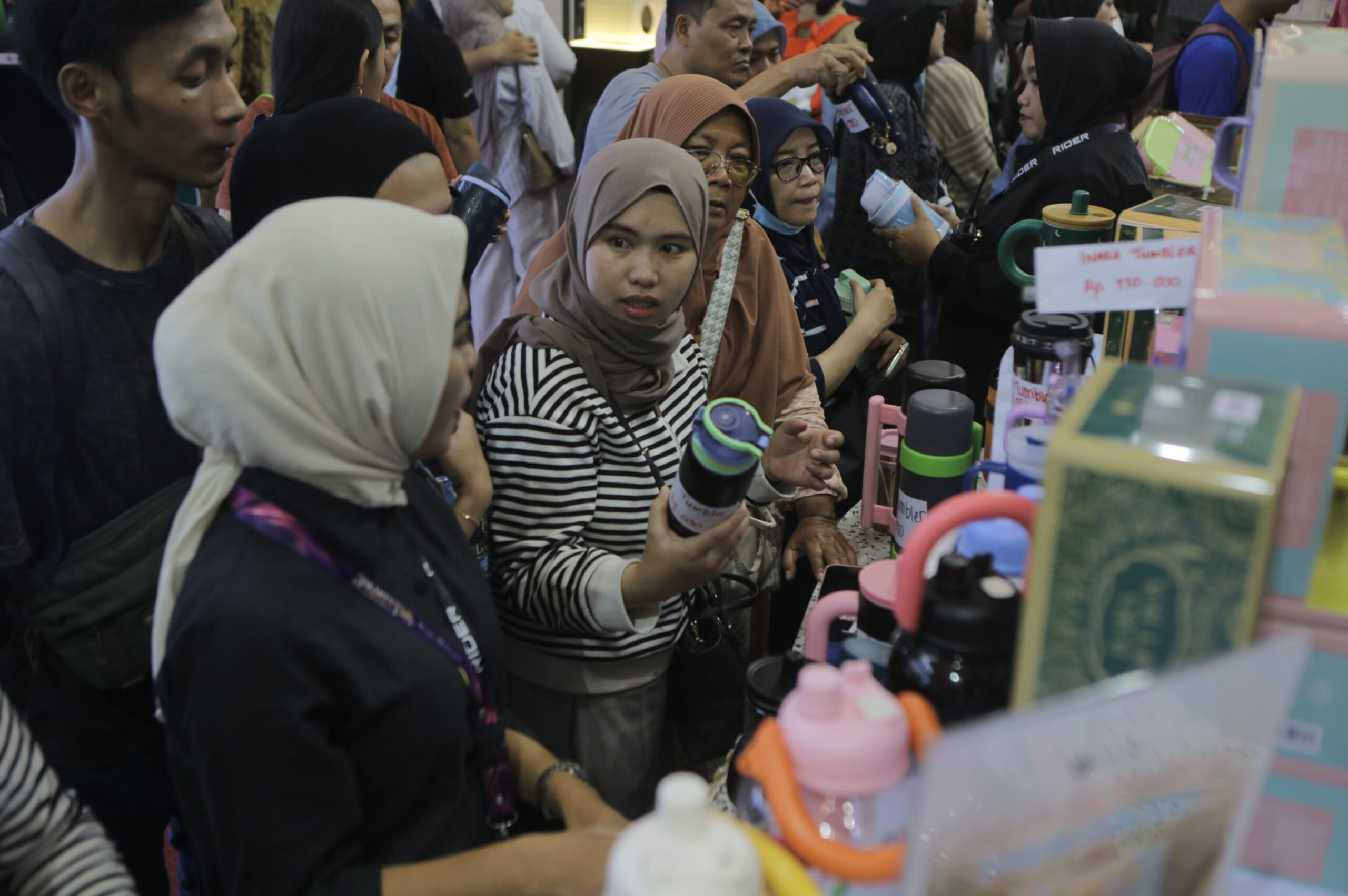 Berburu Tumbler Estetik di Jakarta Fair 2026, Diskon hingga 85 Persen