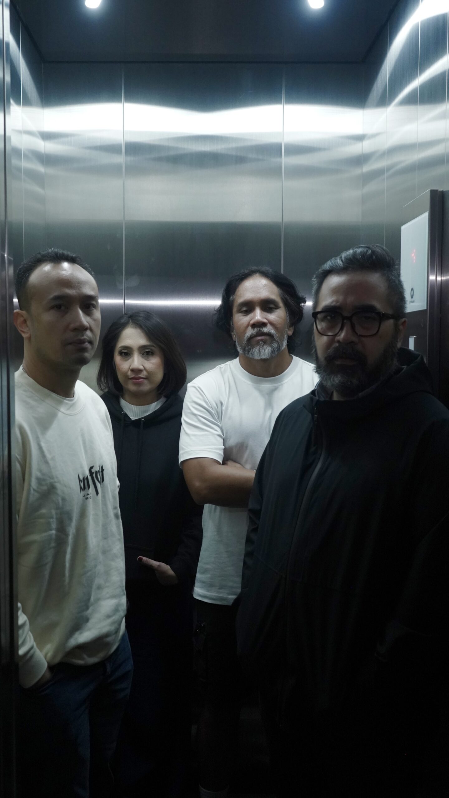 STEPFORWARD Kembali Menyala & “TAK PERNAH MATI” untuk Terus Hidupkan Musiknya