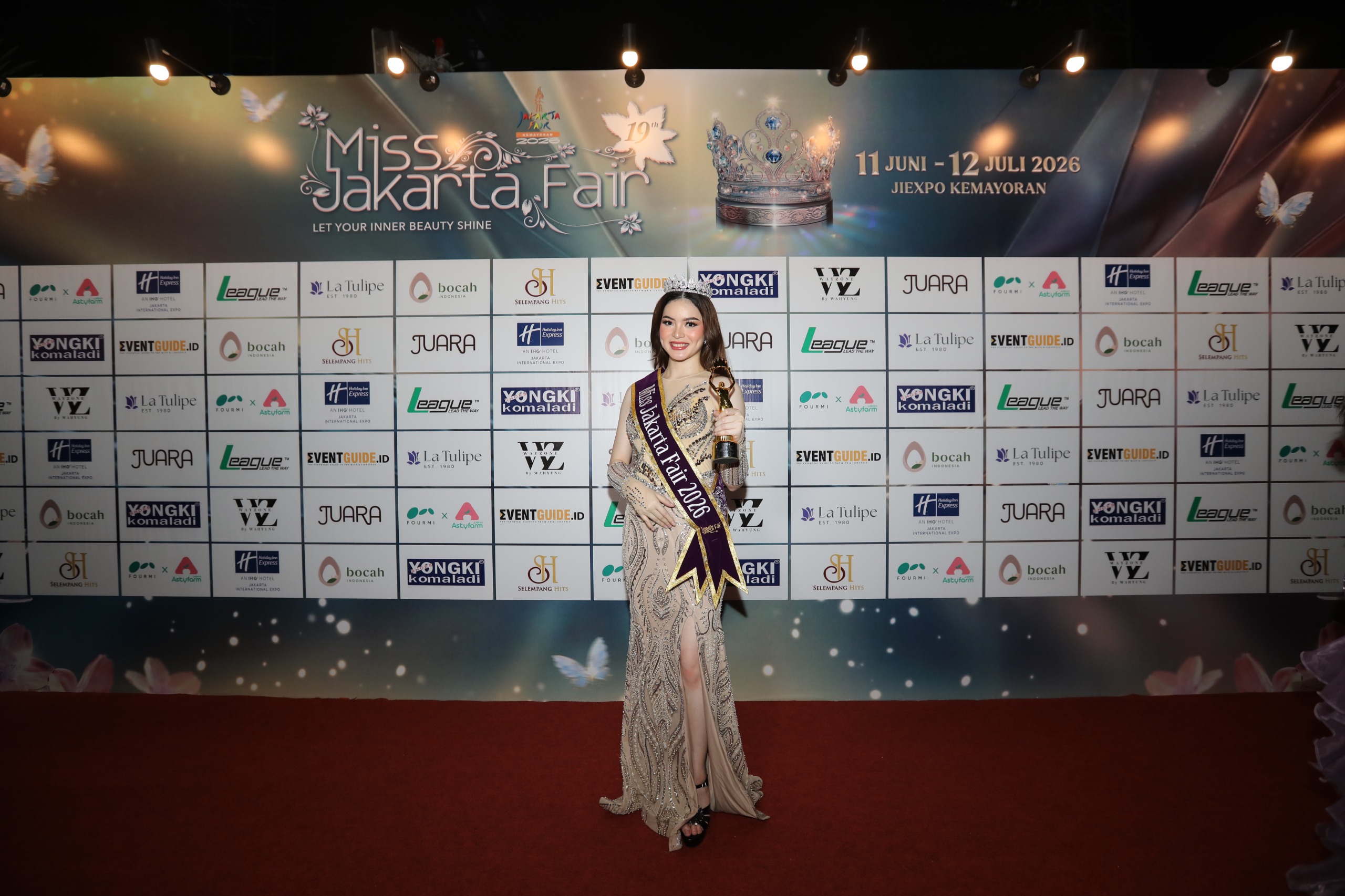 Gabriel Corrine Sugiharto Resmi Dinobatkan sebagai Miss Jakarta Fair 2026, Raih Motor hingga Hadiah Puluhan Juta Rupiah