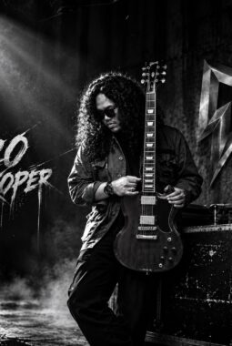 Cakra Barani Rilis “20 Koper”, Angkat Isu Dugaan Korupsi ke Dalam Karya Musik