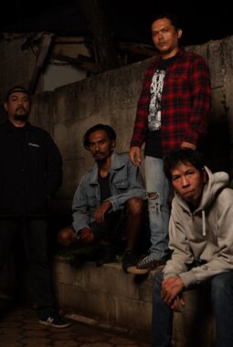 Scarlet Lady (Scady) Rilis “Siapa yang Lebih Dulu Hancur”, Angkat Isu Kekerasan terhadap Hewan